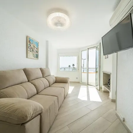 Homeholidaysrentals Taurus * Pineda de Mar